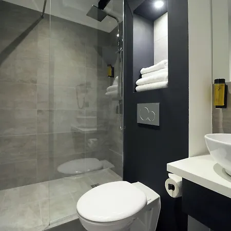 Juststay & Ξενοδοχείο