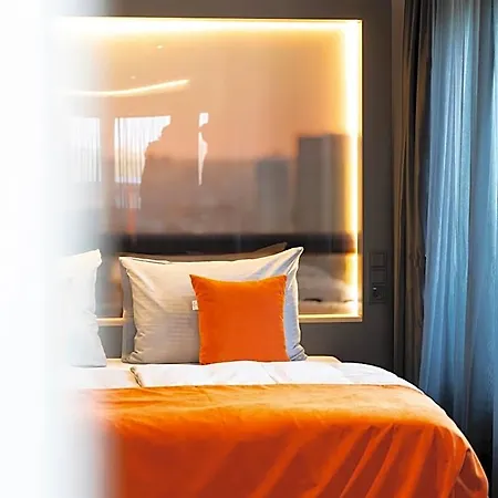 Juststay & 3*