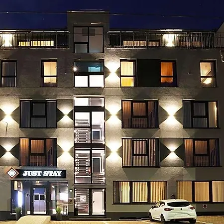 Juststay & 3*